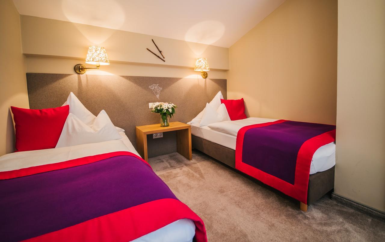 Hotel Dr Otto Murr B&B ซังคท์อันทอนอัมอาร์ลแบร์ก ภายนอก รูปภาพ
